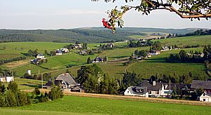 Blick oberhalb vom Hammerweg auf Ortsteil Grundau